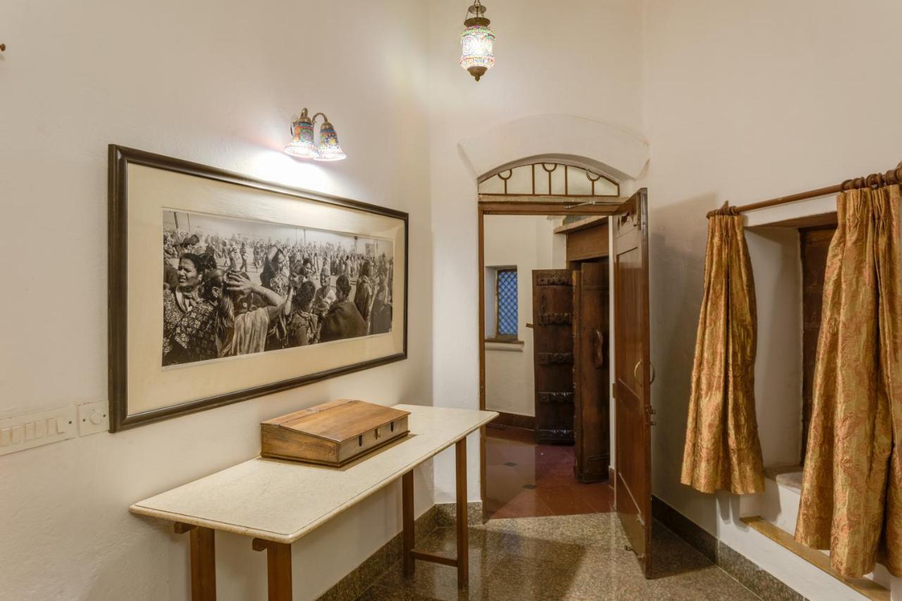 Hostie Chinar Haveli - Heritage Home With Pool, Gurgaon Exterior foto