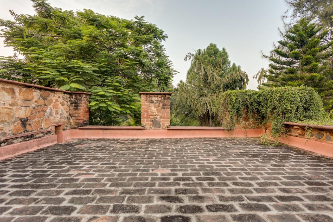 Hostie Chinar Haveli - Heritage Home With Pool, Gurgaon Exterior foto