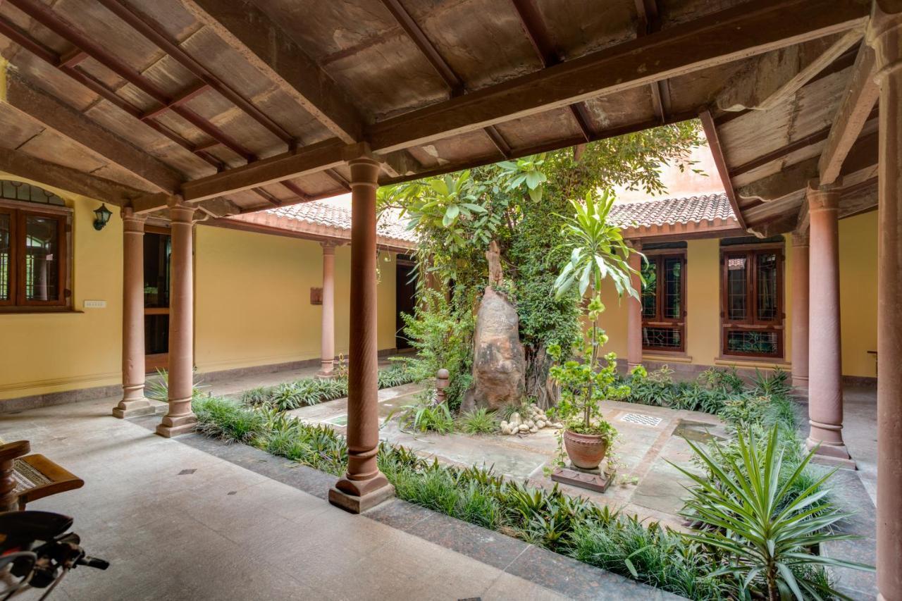 Hostie Chinar Haveli - Heritage Home With Pool, Gurgaon Exterior foto